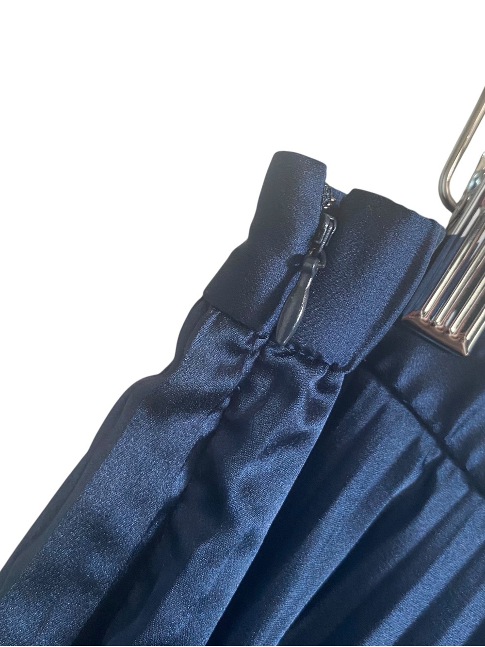 Abercrombie and Fitch Navy Blue Satin Pleated Midi Skirt Size Medium - Picture 6 of 8